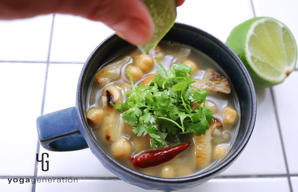 カップスープで楽しむ♪ヒヨコ豆とエリンギの酸っぱスパイシースープ