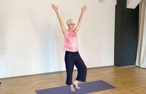 中井先生バンザイのポーズ