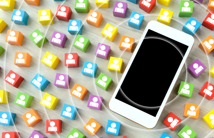 SNSの影響を表すスマートフォンと人のアイコン