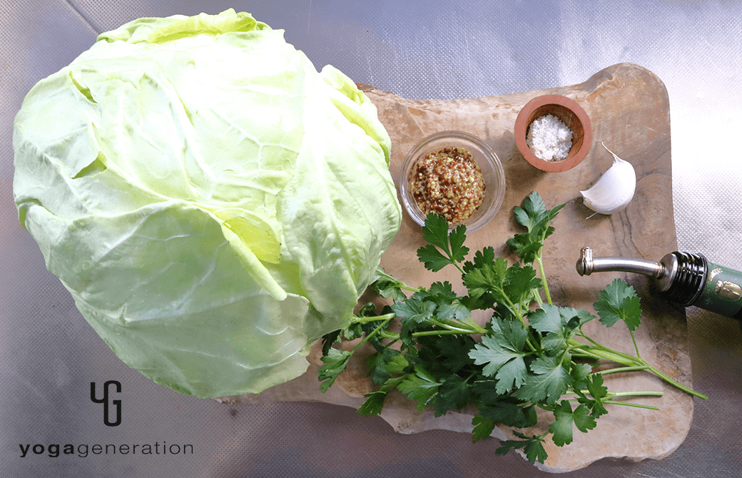 材料の春キャベツやイタリアンパセリなど