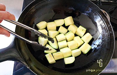 ズッキーニ揚げ焼き