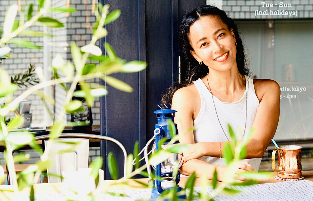 フジロックフェスティバルでヨガクラスの講師をする渋木さやか先生