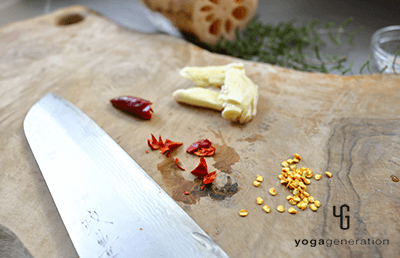 ニンニク＆唐辛子下処理