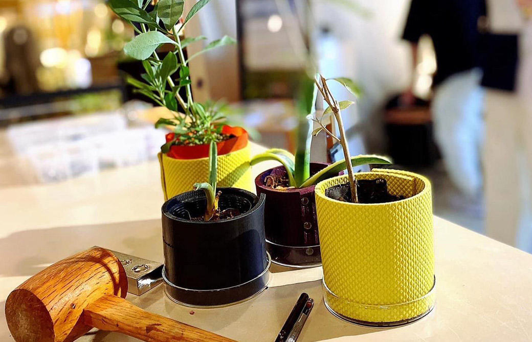 ヨガマットで出来た植木鉢