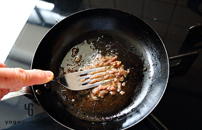 アンチョビマッシュ