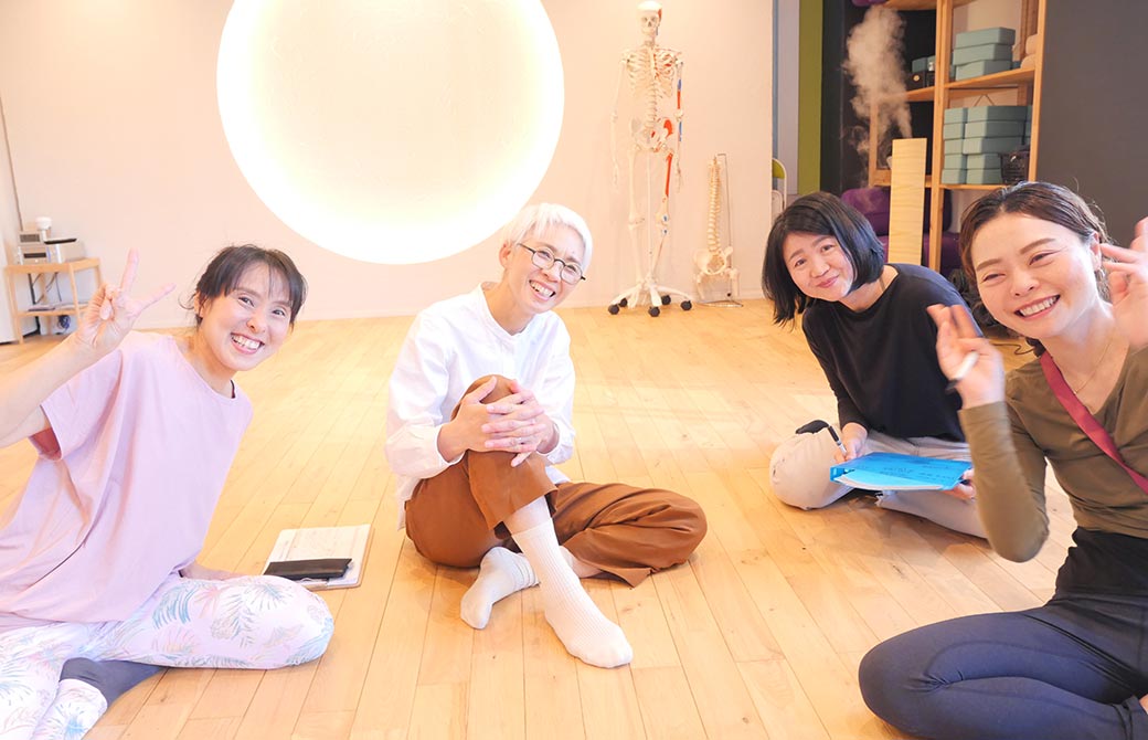 中井まゆみ先生RYT200第10期の卒業式