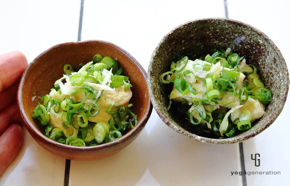 お揚げさんの柚子胡椒ココナッツ煮