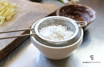 ココナッツミルク用意