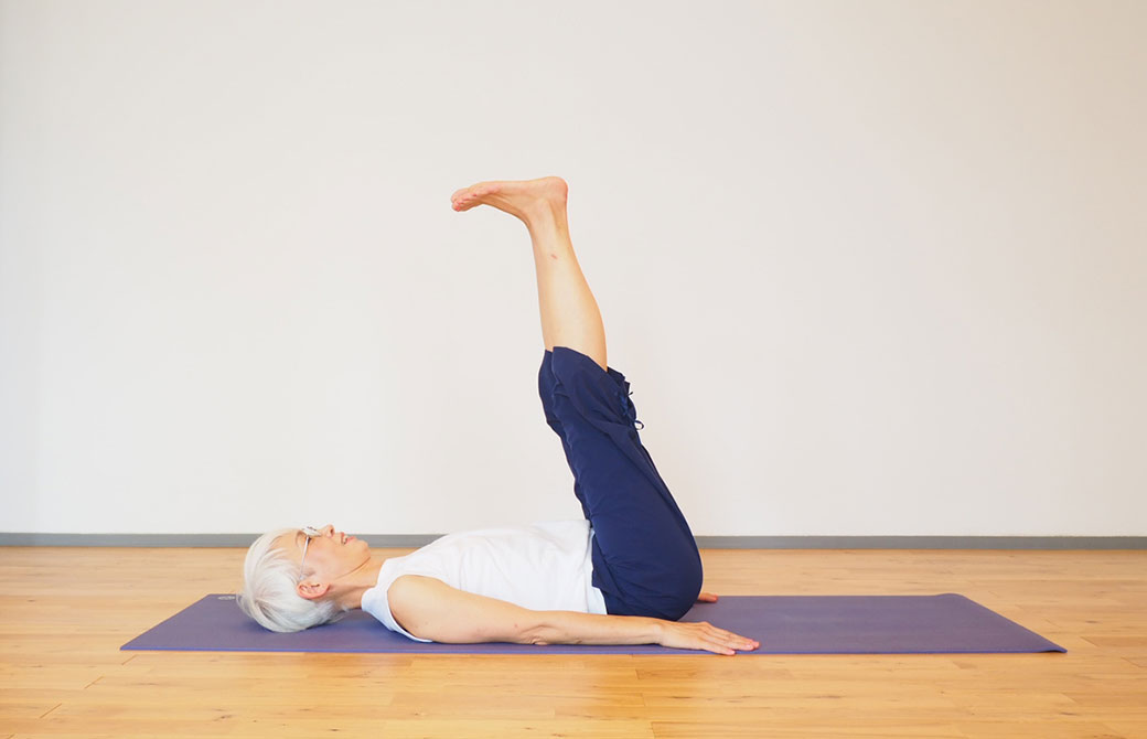 中井先生にビューティクロップドパンツをはいてもらって逆転してもらいました