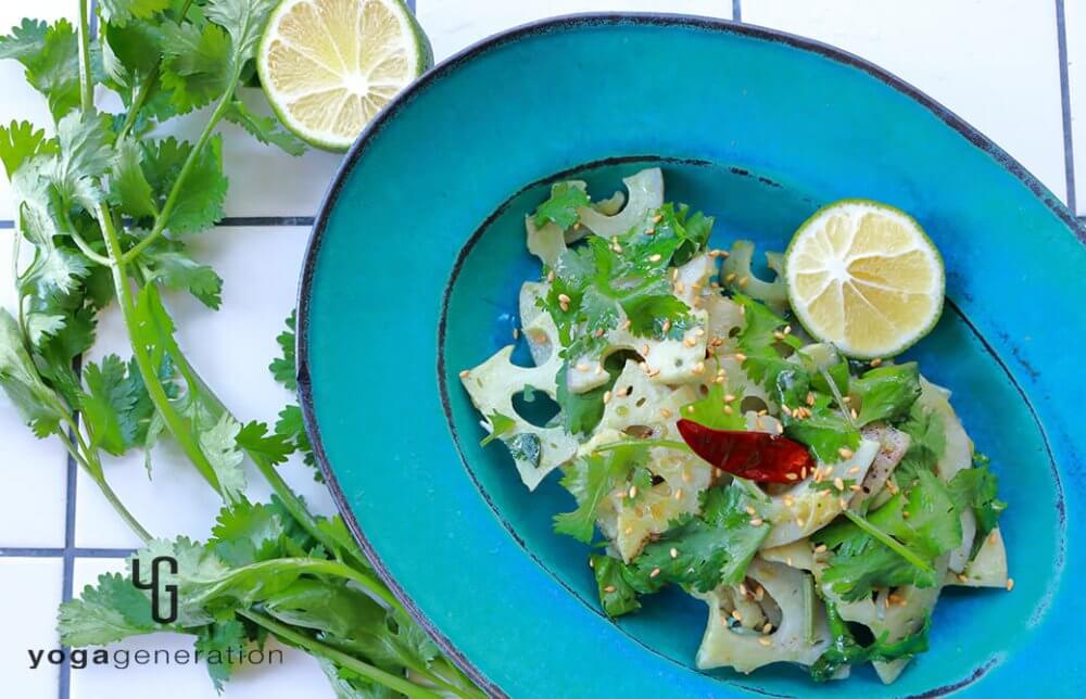 レンコンとパクチーのナンプラー炒め