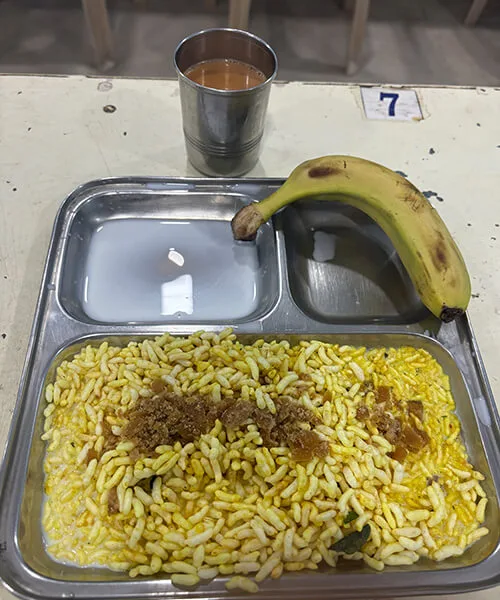 カレーなどインド料理のブッフェ形式