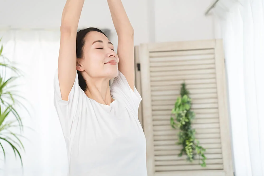 ヨガで身体が温まった女性